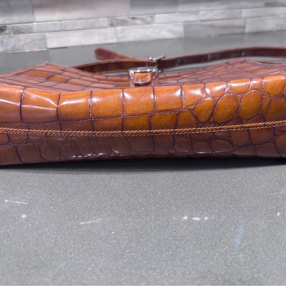 Furla Brown Leather women’s pocketbook made in Italy. 11” by 8” - Picture 3 of 6